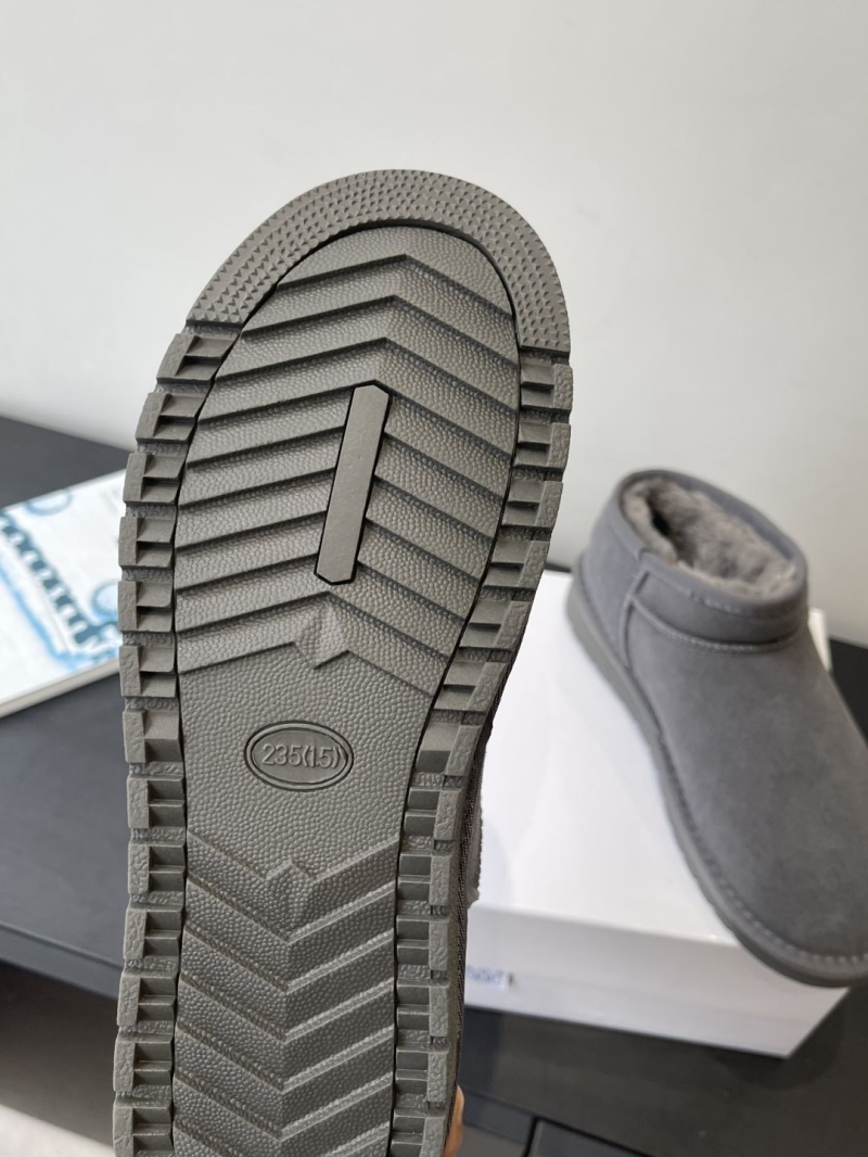 L0ew* boots